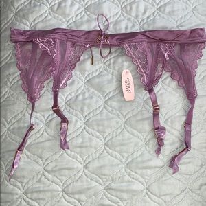 Victoria’s Secret garter belt